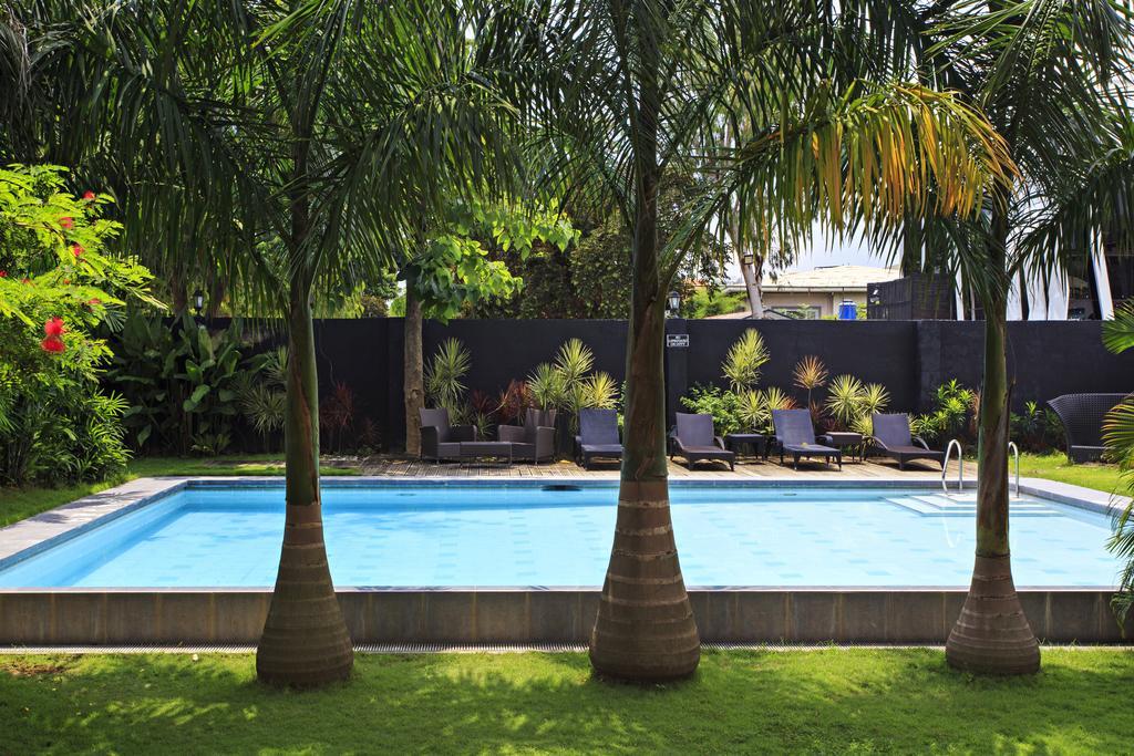 The Henry Hotel Cebu Exteriör bild
